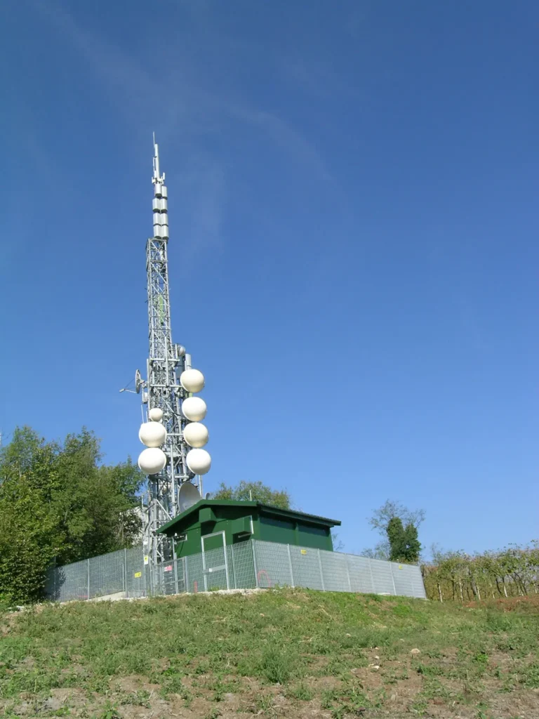 foto antenna ripetorire dotti